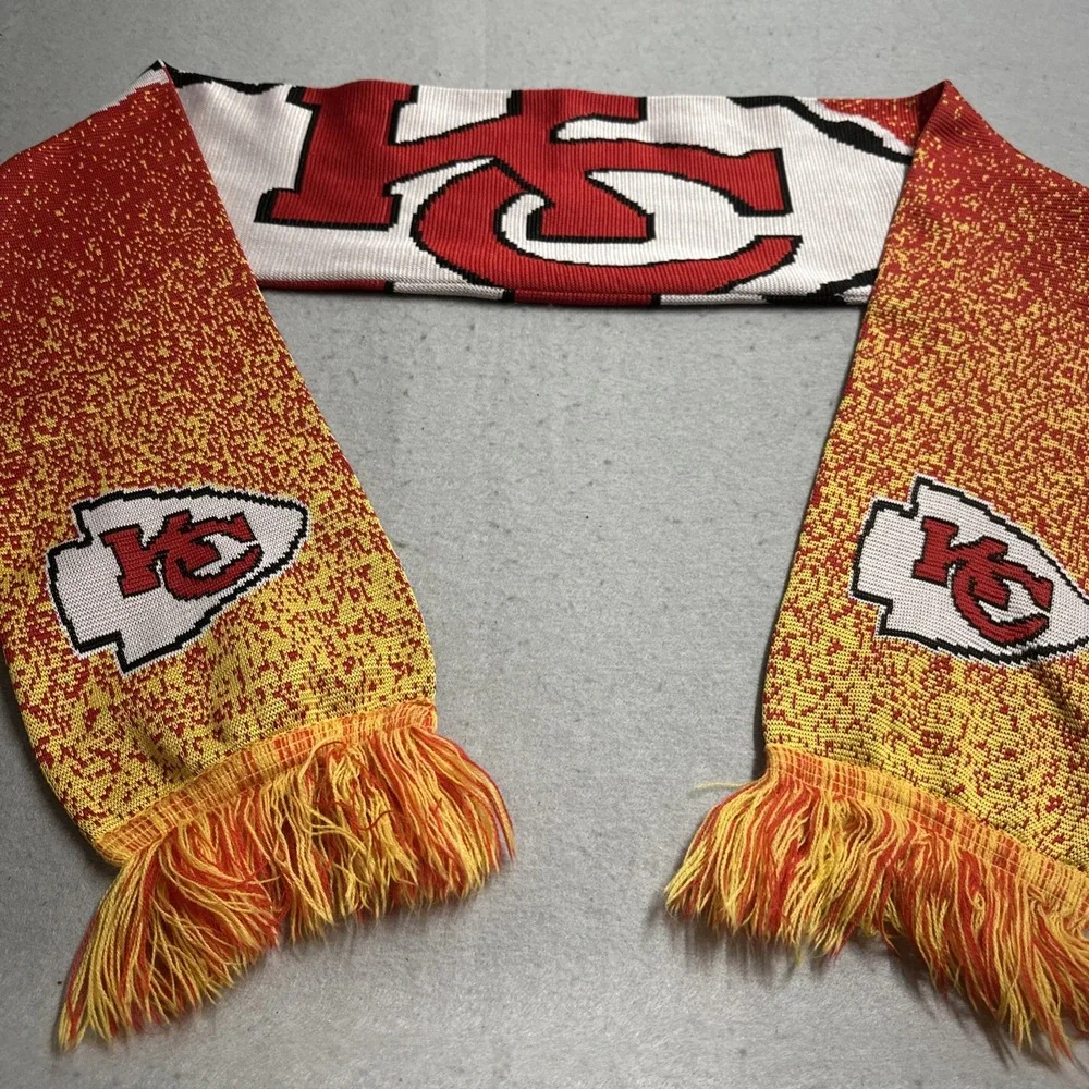 Kansas City Chiefs NFL Knit Scarf Gradient Big Logo Red Yellow Fringe Warm FOCO